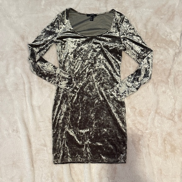 Forever 21 Velvet Dress in Olive Green - Picture 1 of 3
